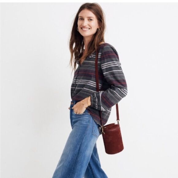 Madewell V-Neck Buttondown in Pineview Plaid small - Picture 2 of 4